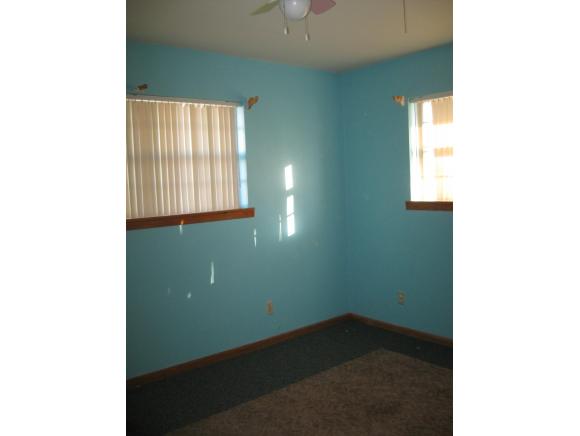 705 W A, Eldorado, OK 73537