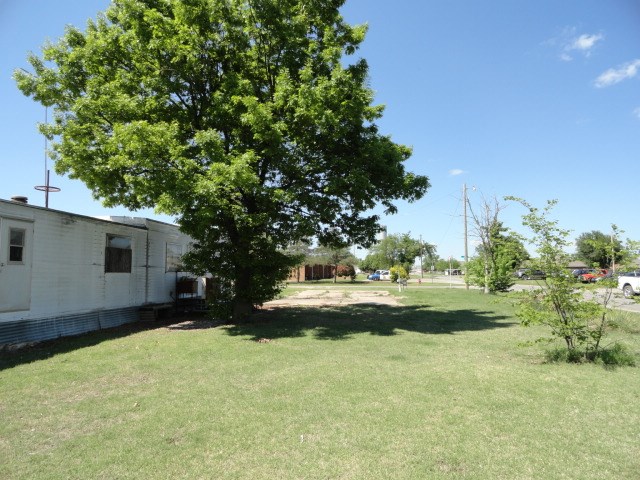 103 H St, Elgin, OK 73538