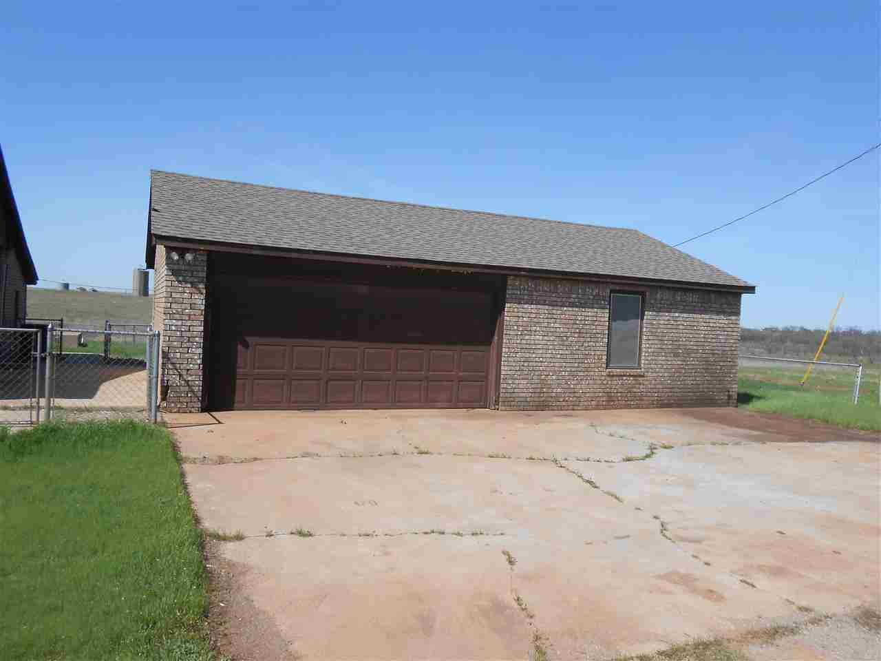12049 SW Airport Rd, Faxon, OK 73540