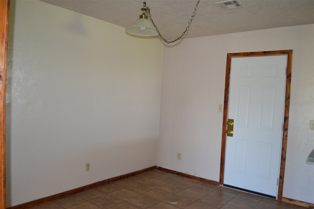 401 N Martin Dr, Fletcher, OK 73541