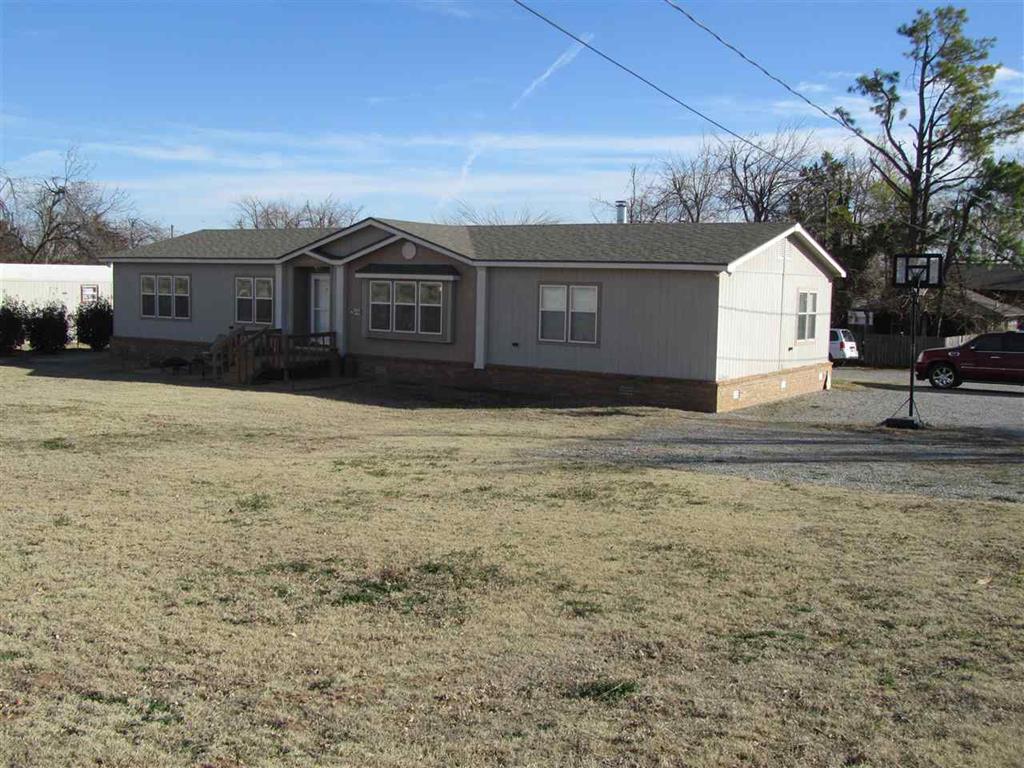 400 E. North Dr., Fletcher, OK 73541
