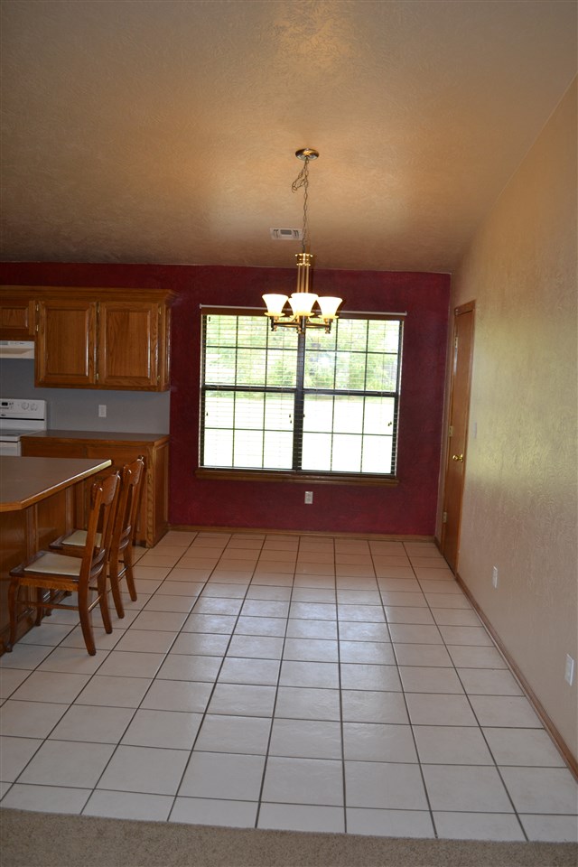 203 1/2 E Cole Ave, Fletcher, OK 73541