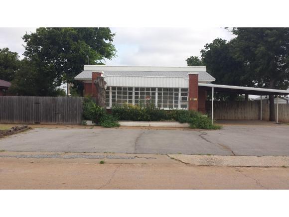 218 E 2nd, Grandfield, OK 73546