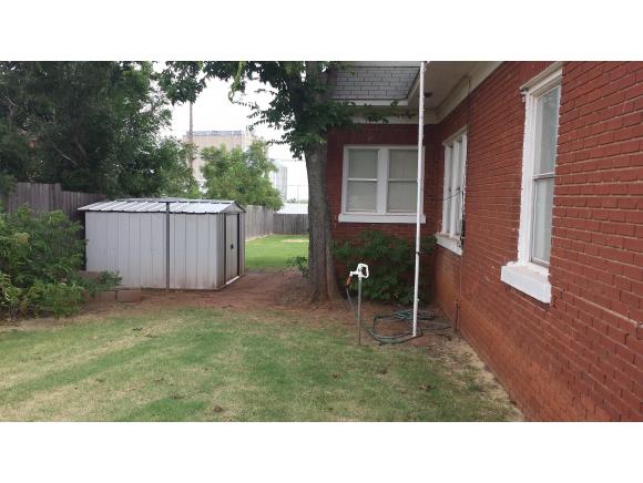 218 E 2nd, Grandfield, OK 73546