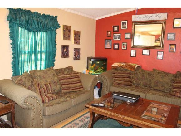 327 S Louisiana, Mangum, OK 73554
