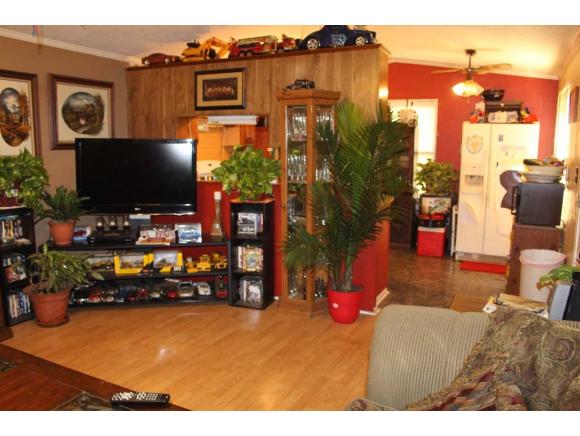 327 S Louisiana, Mangum, OK 73554
