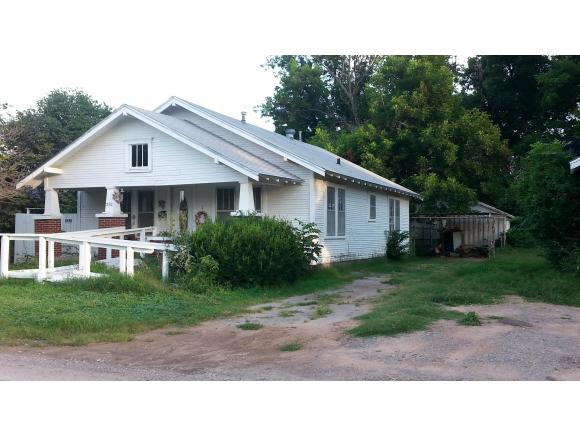 202 W Van Buren, Mangum, OK 73554
