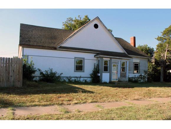 502 W Jefferson, Mangum, OK 73554