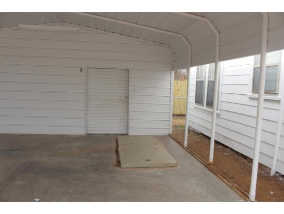 211 N Byers, Mangum, OK 73554