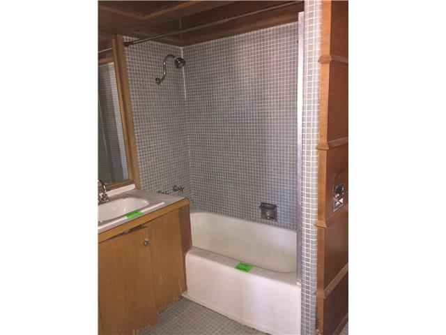 1601 W Modelle AveClinton, OK, 73601Custer County