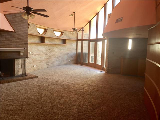 1601 W Modelle AveClinton, OK, 73601Custer County