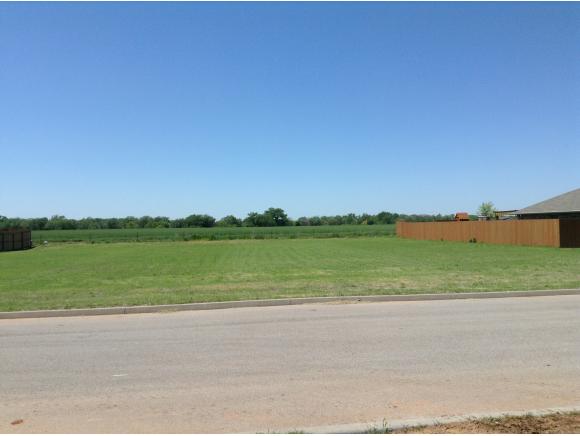 22Riverview, Clinton, OK 73601