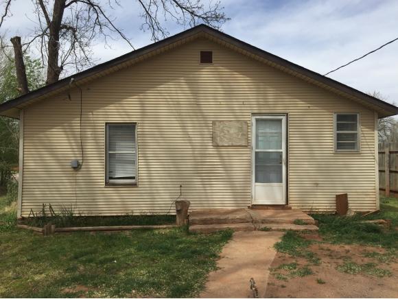 210Columbia, Cheyenne, OK 73628