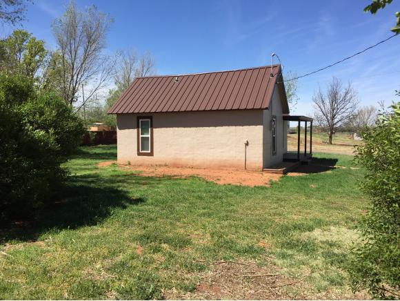 302 E Cross, Cheyenne, OK 73628