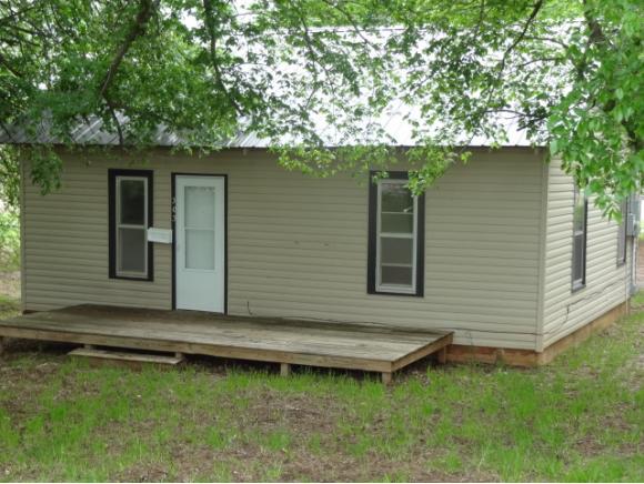 303 N Market St., Cordell, OK 73632