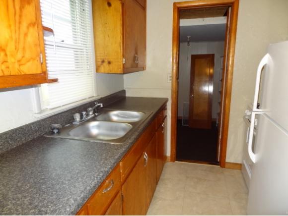 204 E 3rd St., Cordell, OK 73632
