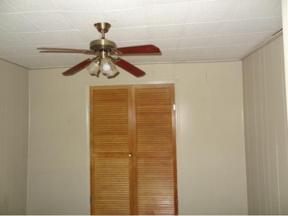 204 E 3rd St., Cordell, OK 73632