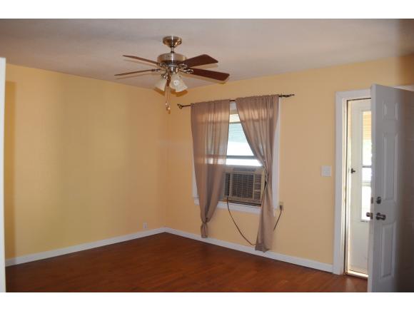 314 N Temple, Cordell, OK 73632