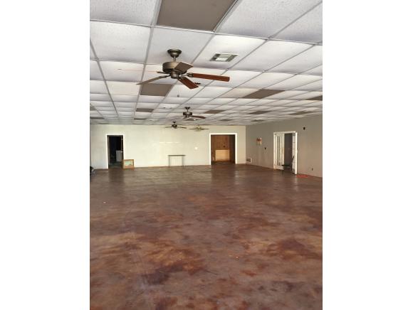115 S College, Cordell, OK 73632