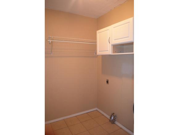 612 W 10th, Cordell, OK 73632