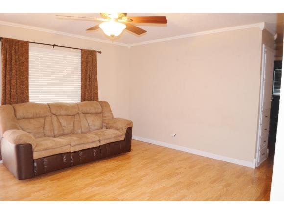 612 W 10th, Cordell, OK 73632