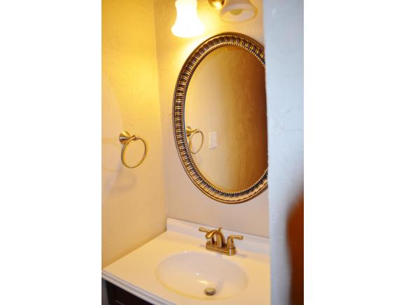 612 W 10th, Cordell, OK 73632