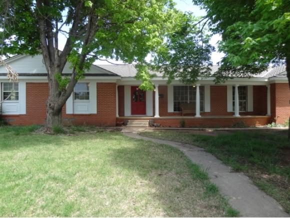303 N Cordell St., Cordell, OK 73632