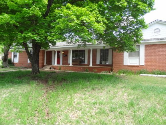 303 N Cordell St., Cordell, OK 73632
