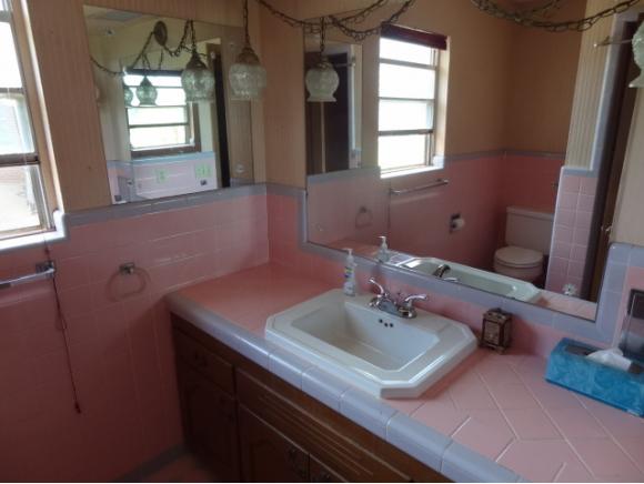 303 N Cordell St., Cordell, OK 73632