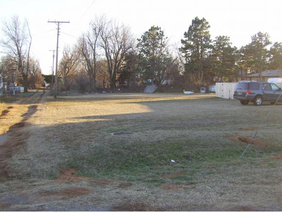 104Williams, Dill City, OK 73641