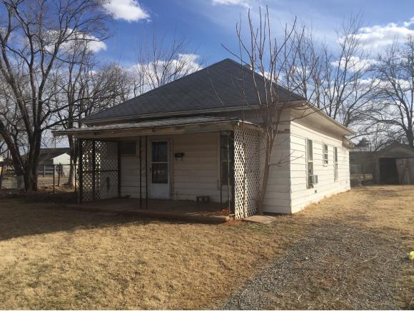614 W 2nd, Elk City, OK 73644