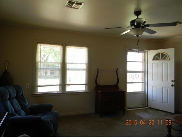 424Eisenhower, Elk City, OK 73644