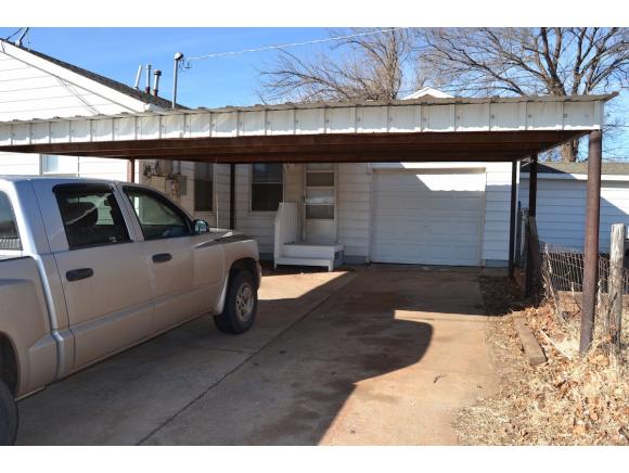 102Blackburn, Elk City, OK 73644