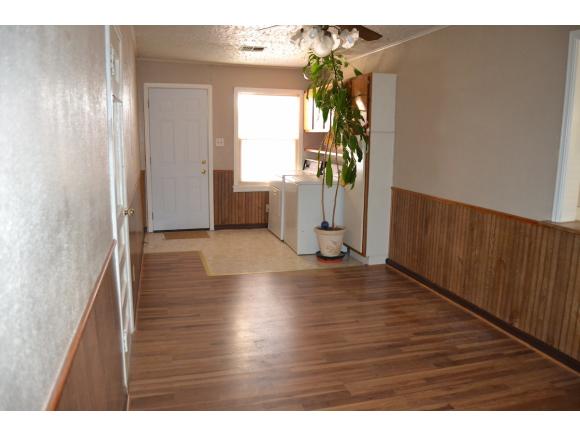 102Blackburn, Elk City, OK 73644