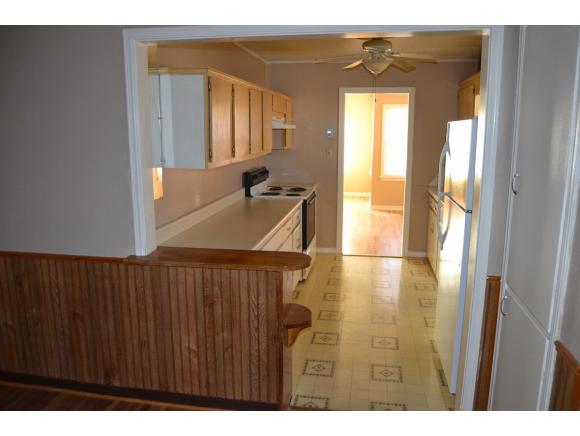 102Blackburn, Elk City, OK 73644