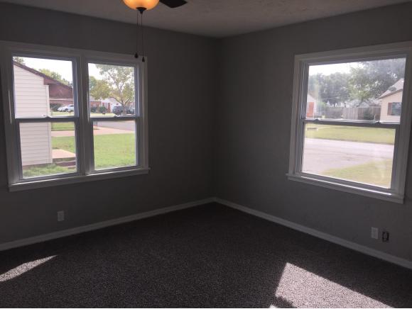 431Eisenhower, Elk City, OK 73644