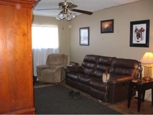 201Hoover, Elk City, OK 73644