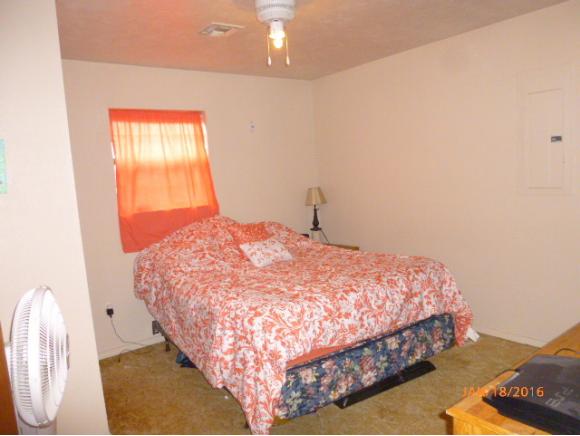 215 W 1st, Elk City, OK 73644