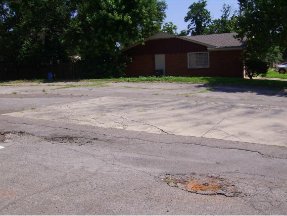 1218Colorado, Elk City, OK 73644