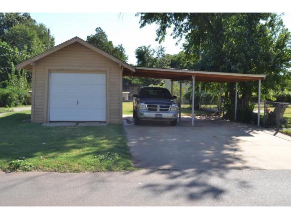 1323 W 2nd, Elk City, OK 73644