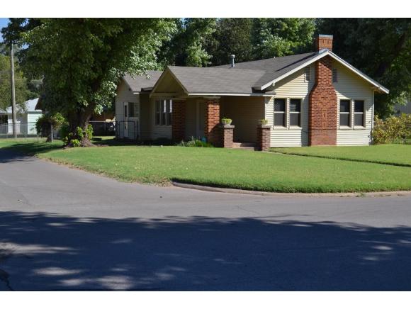 1323 W 2nd, Elk City, OK 73644