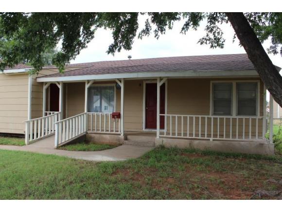 1011 W Ave A, Elk City, OK 73644