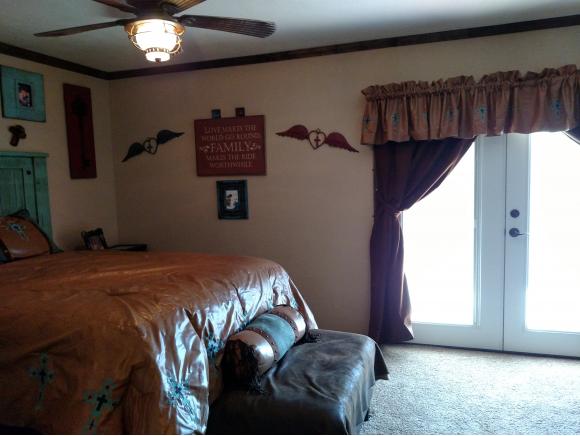 210Wilcox Way, Elk City, OK 73644