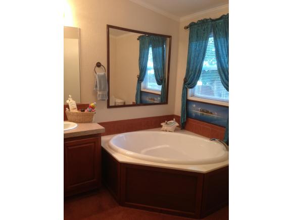 121 S Sycamore, Erick, OK 73645