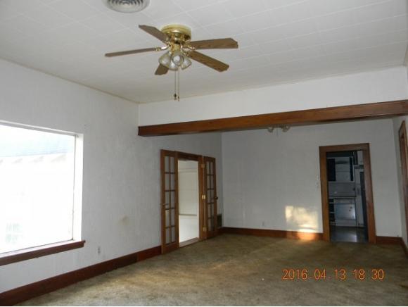 206 N Randlett, Hobart, OK 73651