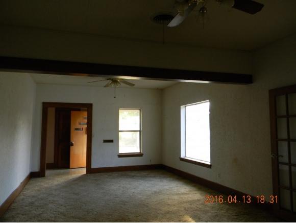 206 N Randlett, Hobart, OK 73651