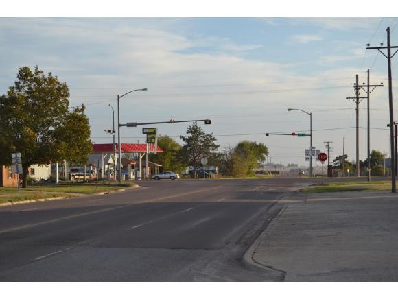 928 S Broadway, Hobart, OK 73651