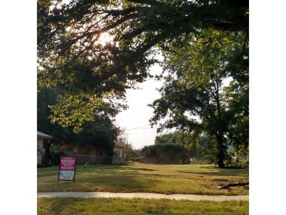 309 N 4th, Sayre, OK 73662