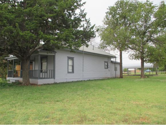 813 N 4th, Sayre, OK 73662