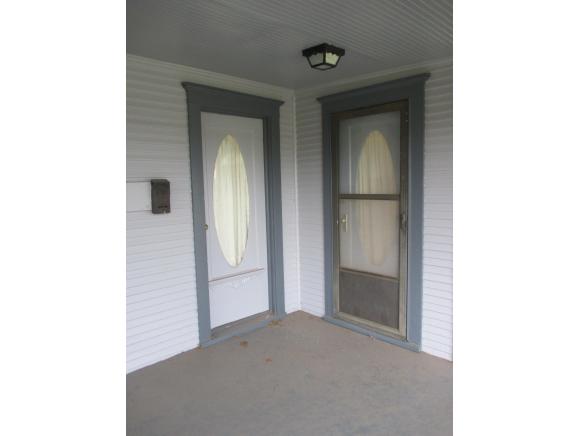 813 N 4th, Sayre, OK 73662